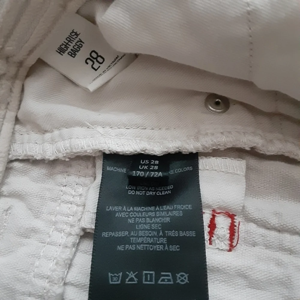 Urban Outfitters,BDG High-rise Baggy corduroy pants,28 - Picture 14 of 16
